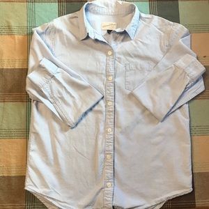 Universal Thread button down